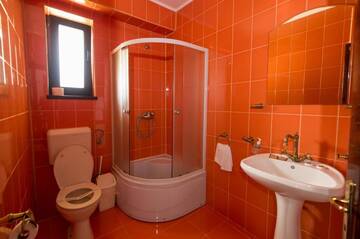Фото номера Standard Double or Twin Room*** Отель Complex Craiasa Muntilor Moieciu г. Мойечу-де-Сус 11