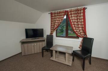 Фото номера Standard Double or Twin Room*** Отель Complex Craiasa Muntilor Moieciu г. Мойечу-де-Сус 12